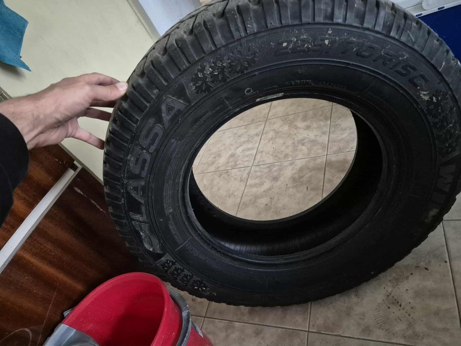Гуми Lassa 225/70/r15 C