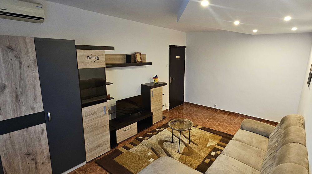 Vand si in Rate (PROPRIETAR) Apartament 2 CAM - DECOMANDATE, Micalaca