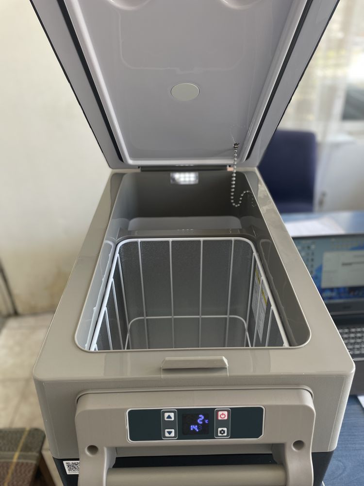 Нов къмпинг хладилник VEVOR 55L  Компресор, Bluetooth!