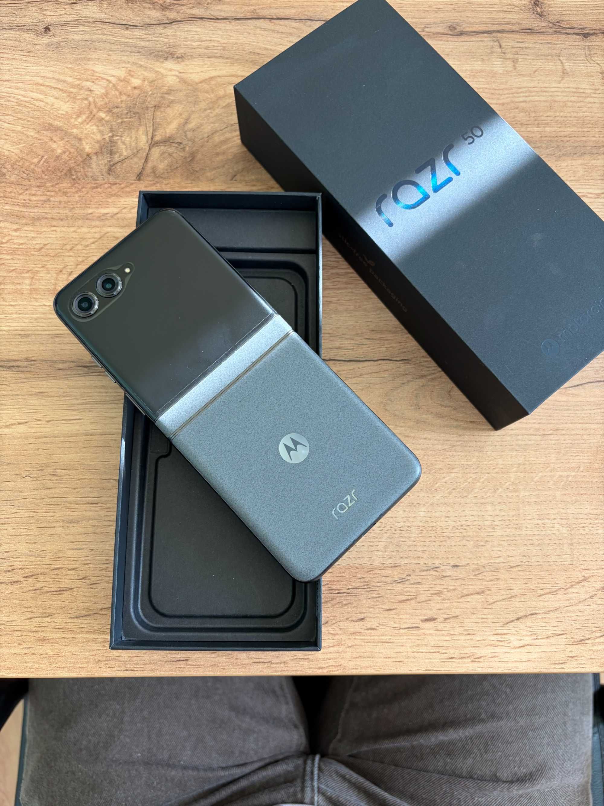 Motorola RAZR 50 Black ГАРАНЦИЯ