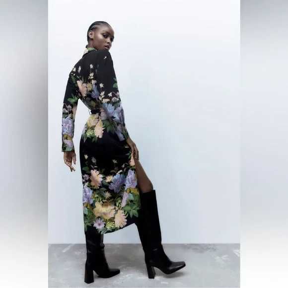 ZARA рокля тип риза на цветя