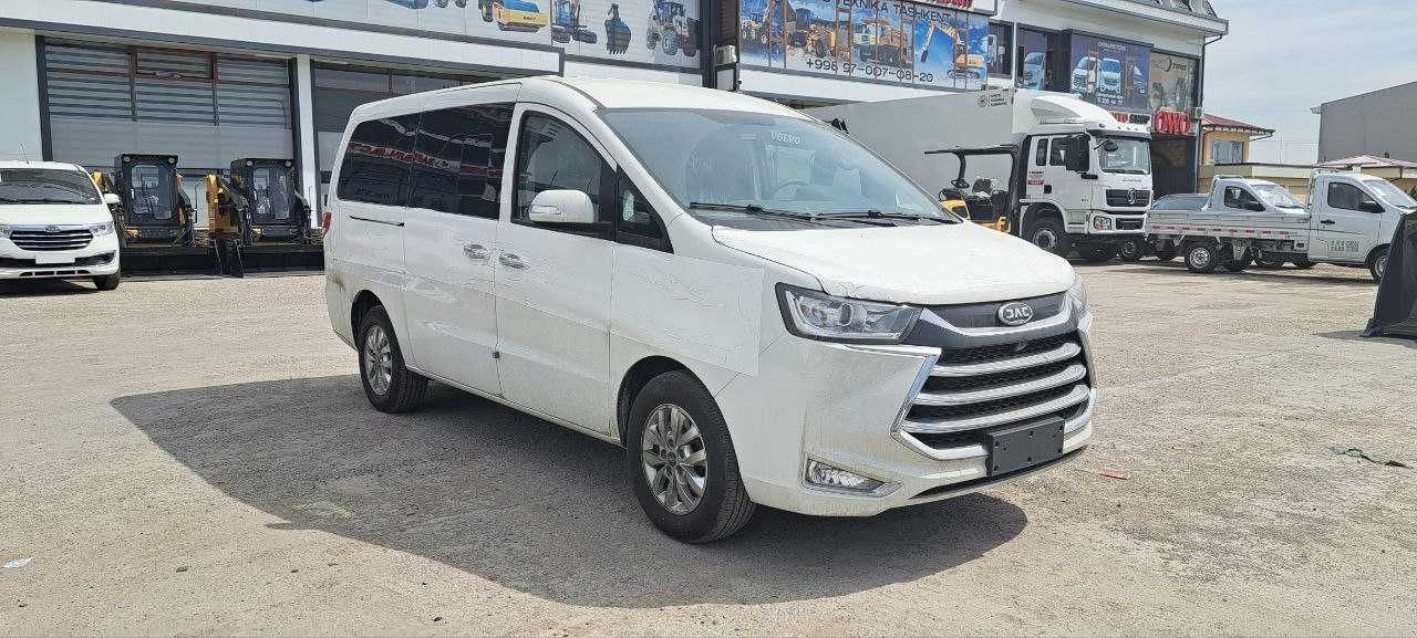 JAC M4 REfine Автомат zyub 26.000 $ га сотувда мавжуд.