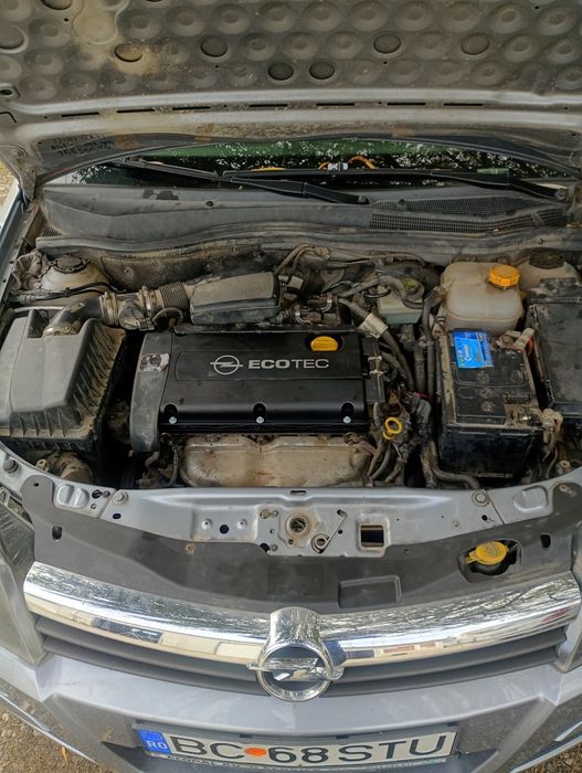 Vând Opel asta h 2005 motor 1.6 benzina  101 hp