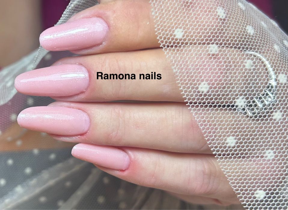 Unghii cu gel București sector 2 zona doamna Ghica (Colentina)