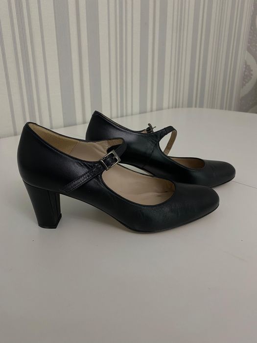 Туфли женские 38 размер