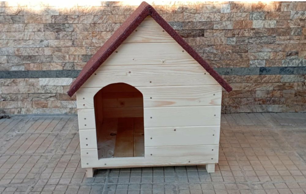 Голяма къща за котки и кучета с веранда за семейство котки кученца