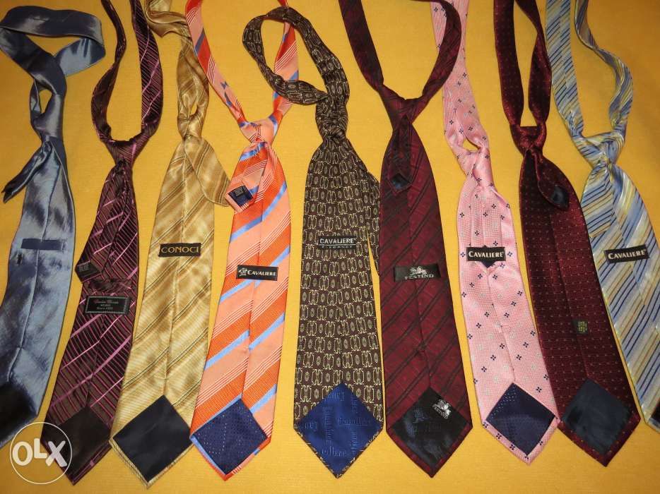 Cravate de calitate, diverse materiale si modele