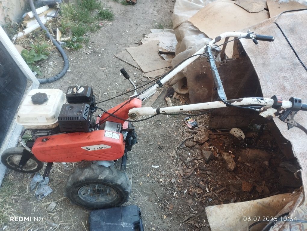 Motocultor dac 700 folosit in stare buna. Fara acte. Schimb  cu divers