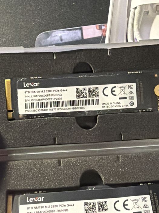NOU, 0 ore SSD 8TB Lexar NM790 PCIe Gen 4x4