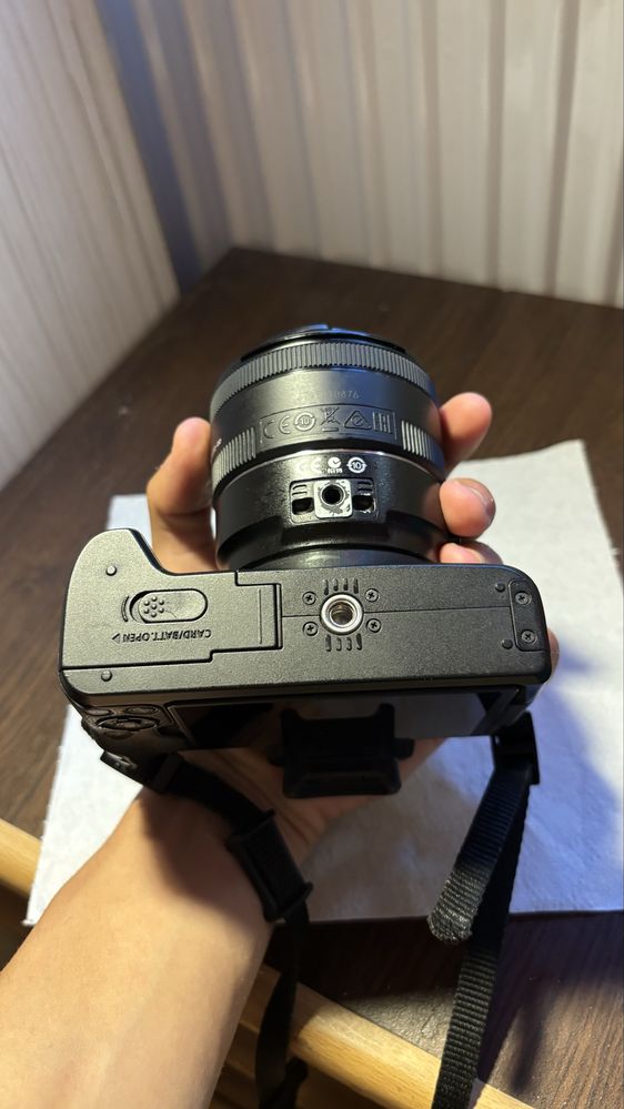 Vand Aparat Canon Eos M50