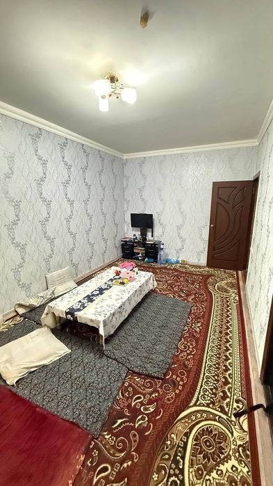 Чиланзар 14 срочно продаётся квартира 1*2/2/4