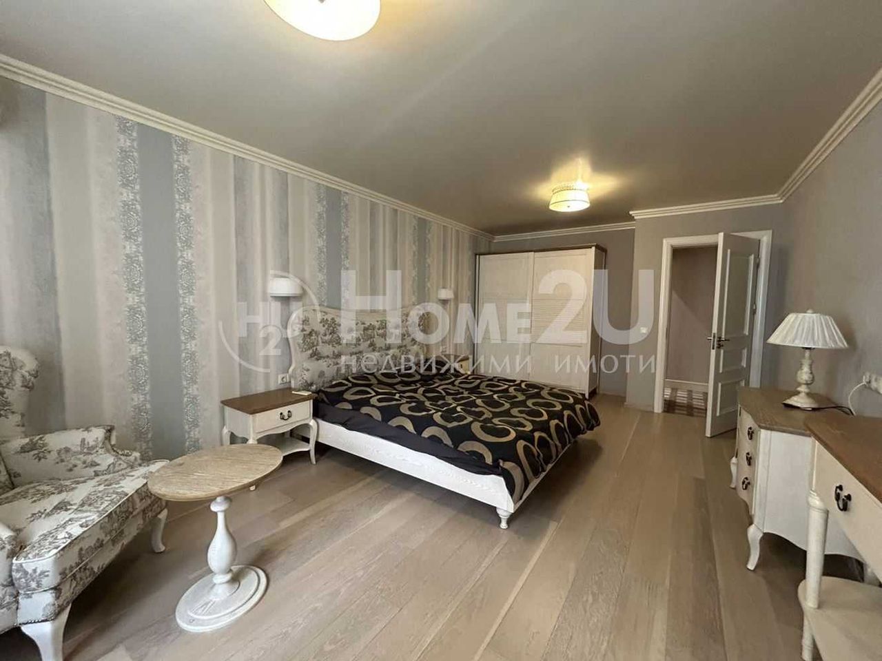 Продава се Тристаен апартамент в к.к. Св.Св. Константин и Елена - 195 кв.м за 2000 €/кв.м - Снимка #5