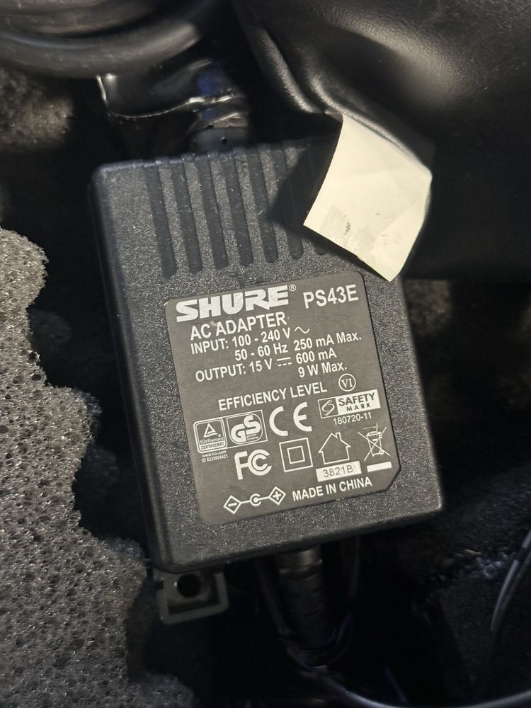 Shure ULX D4 (microfon)