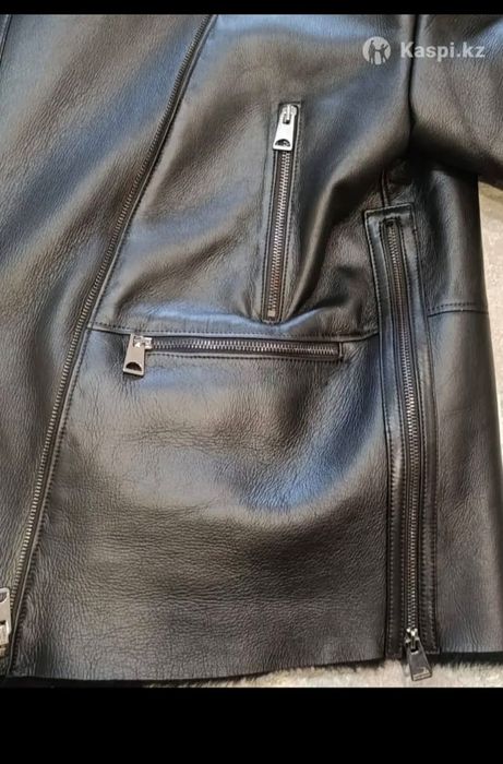 Женская дублёнка За 250000тн, вся натуралка, мех овчина состояние отли