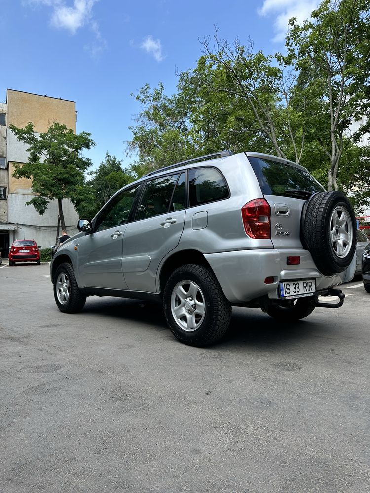 Toyota RAV 4 (nu vitara, jimny, patrol, land cruiser)