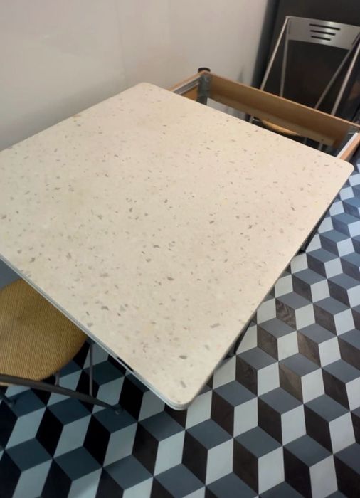 Masa extensibila 2x90/90cm cu 6 scaune stacabile