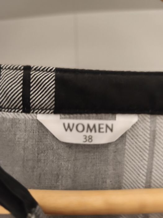 Rochie scurta carouri alb-negru