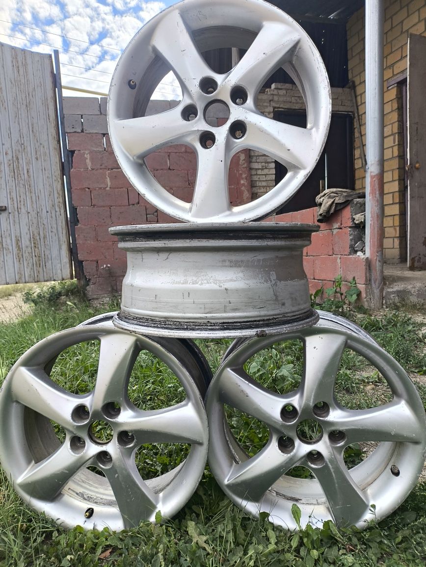 Диск R  17 Продам.