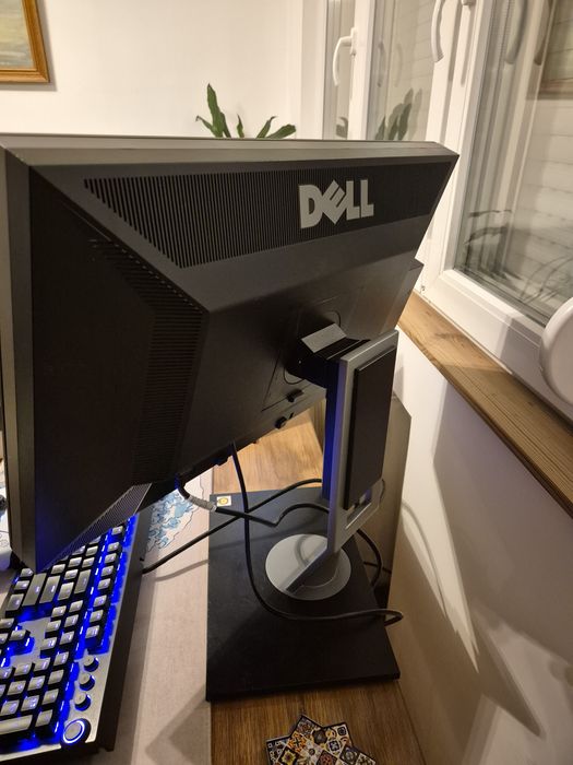 Dell UltraSharp U2410 16:10