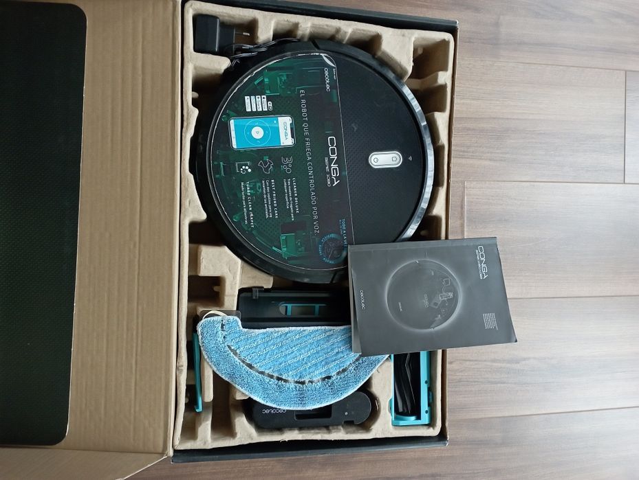 Робот  conga 1090