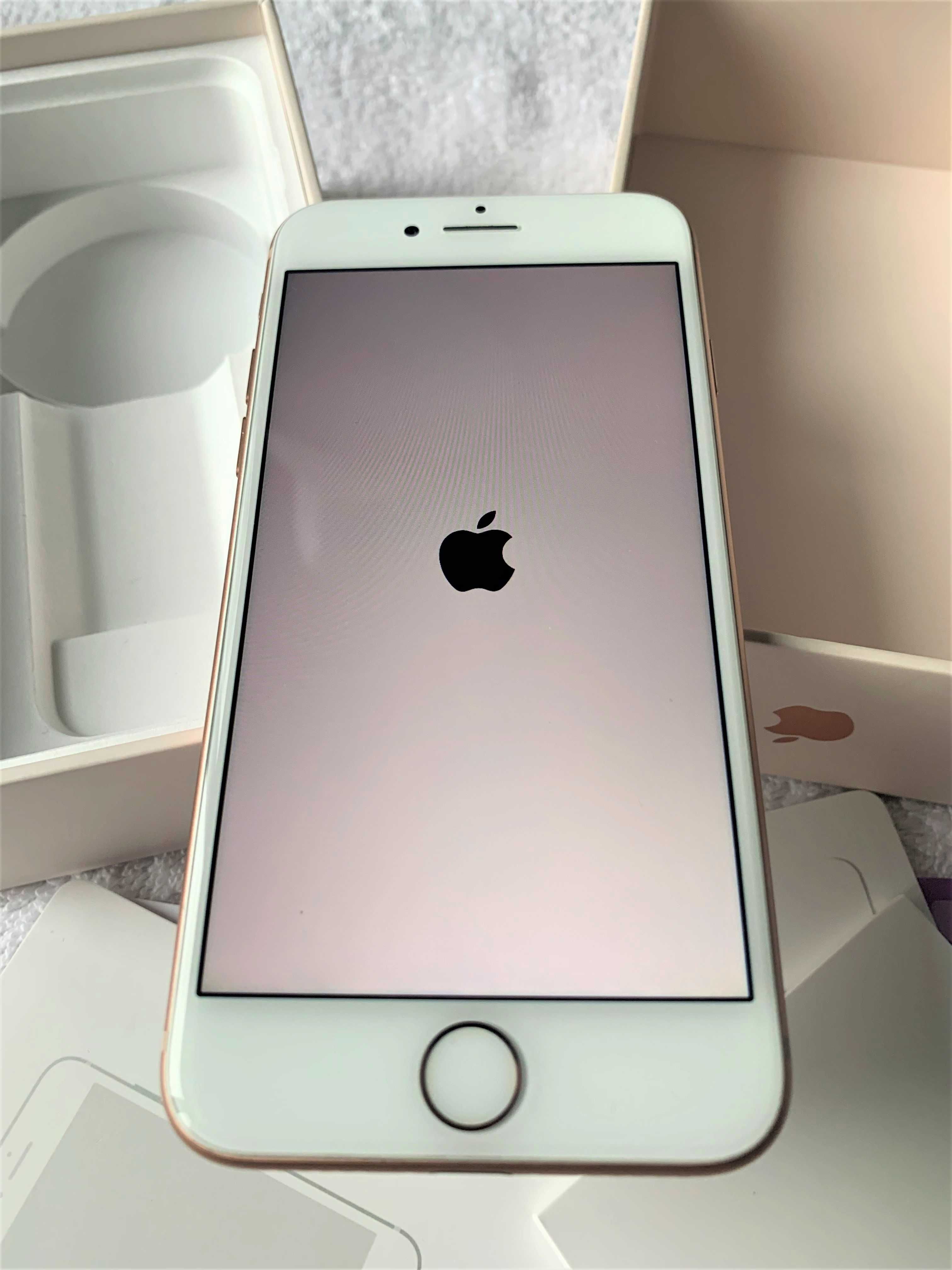 IPhone 8  64 Gb без драскотина