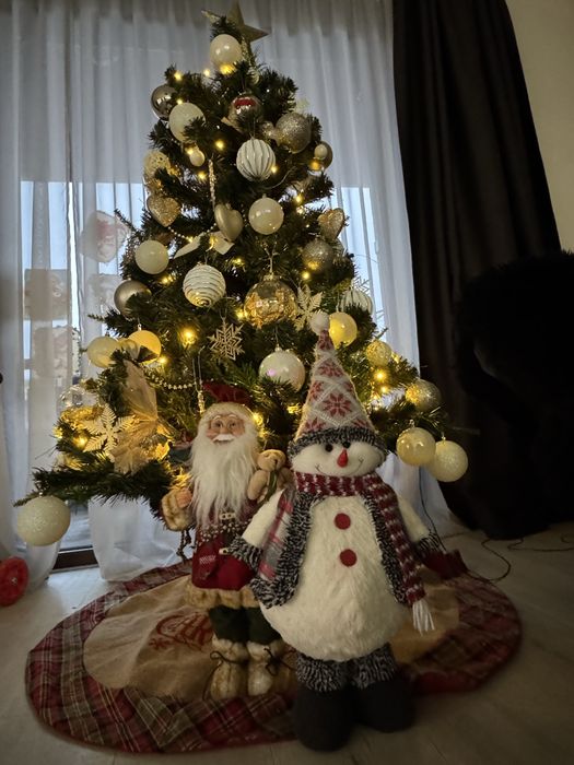 Красиво украсена Коледна елха 165см