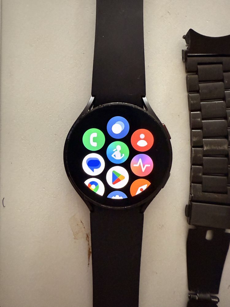 Часовник Samsung Galaxy Watch4 44mm