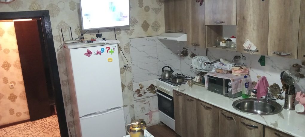 Sergeli 8-hudud 3xona 4 xona qilingan 7-etajli Dom 5-etaj 81m²