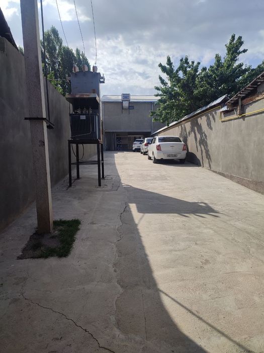 Производственное помещение 1000 кв м. 13 соток