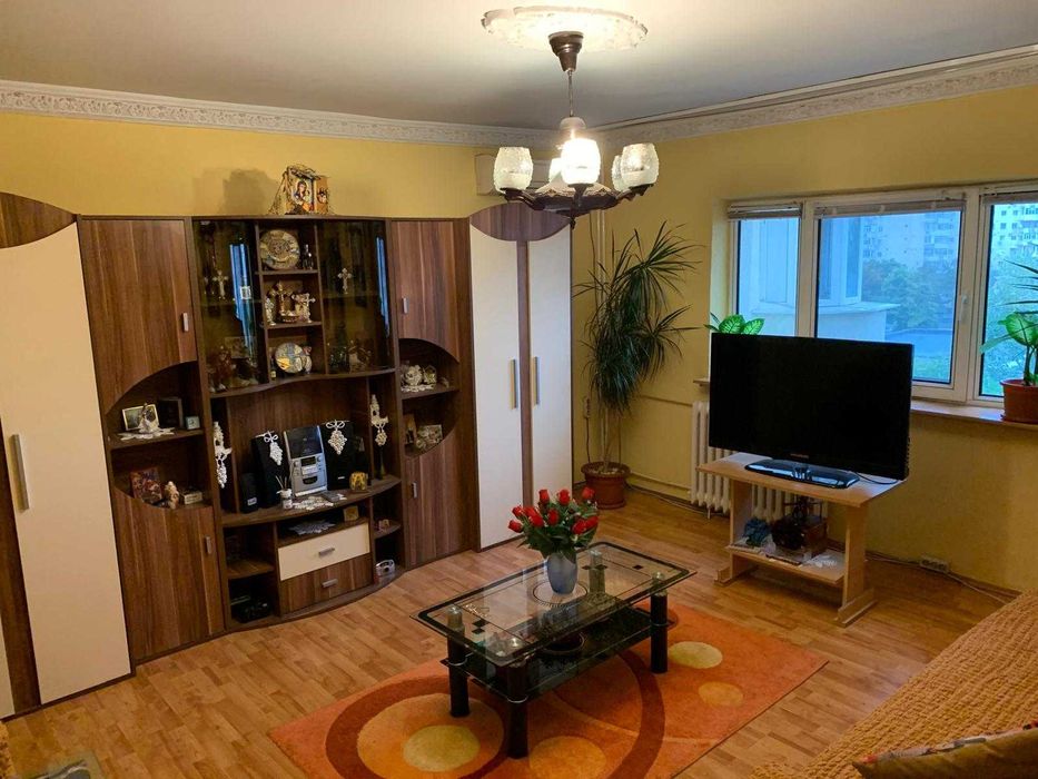 Vânzări 3 camere București-Berceni