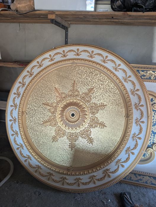 Лепнина под люстру 2 шт