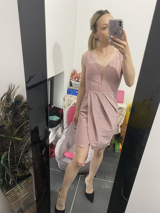 Rochie roz pudra cu sclipici