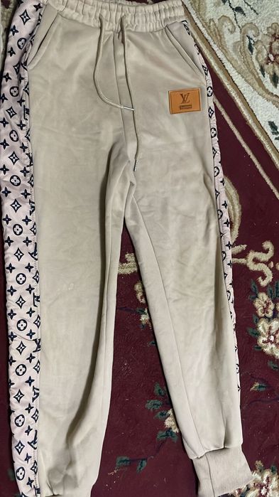 Спортивный костюм с мехом Louis Vuitton  Оригинал бренд