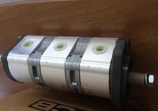 pompa hidraulica pentru miniexcavator jcb 801 si nu numai.