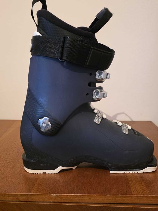 OCAZIE!CLĂPARI FEMEI -mărimea 40-41 ,folosiți o singură dată-450 ron