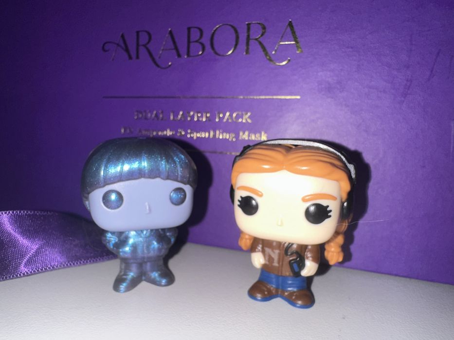 Фигурки очень странные дела