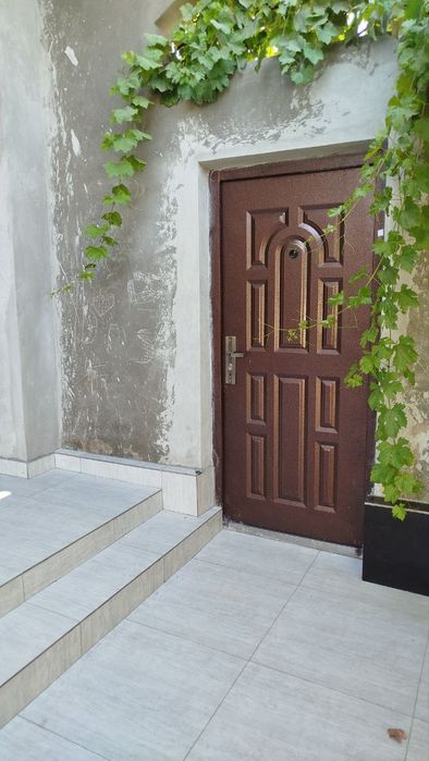 Зангиотада 2 хонали ҳовли - жой ижарага берилади. 500 у.е.