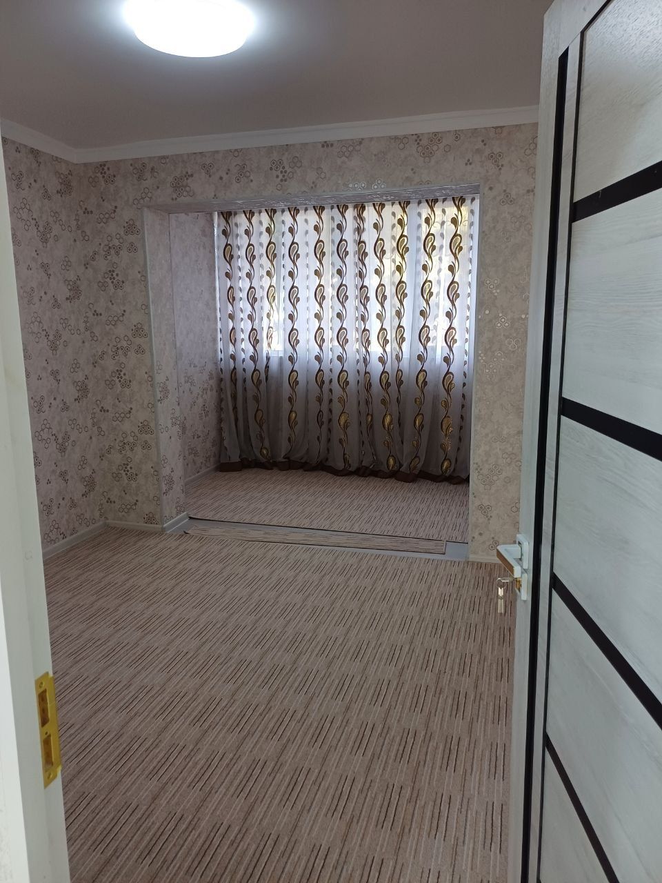Samarqand shaxrida 3 xona uy sotilyabdi