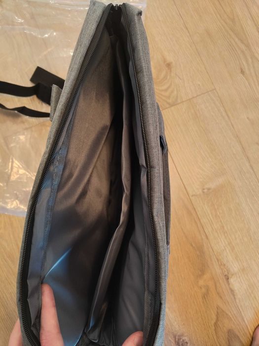 нова чанта за лаптоп 15'6