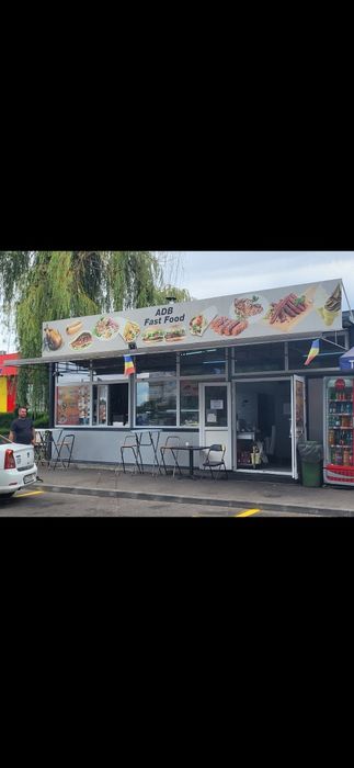 Vând baracă magazin din Sandwich și termopan