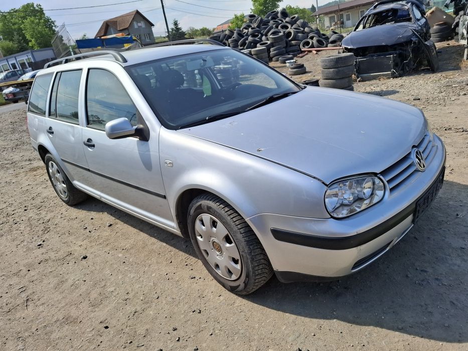 Elemente Caroserie VW Golf 4 Variant 1.4i-16v AXP fabricat 2003