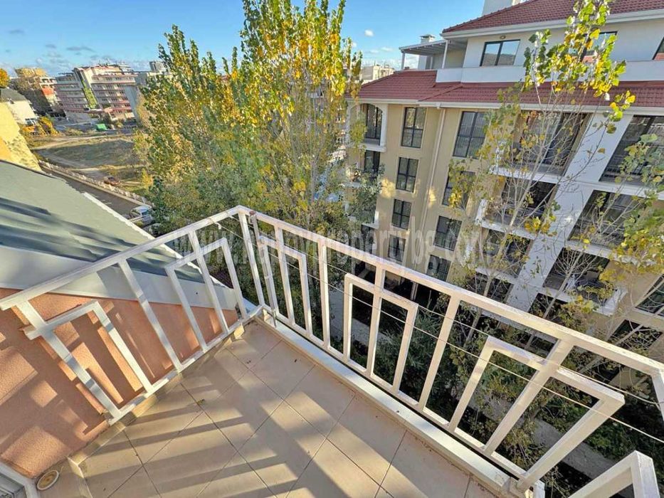 Продава се Двустаен апартамент в к.к. Слънчев бряг - 57 кв.м за 1167 €/кв.м - Снимка #8