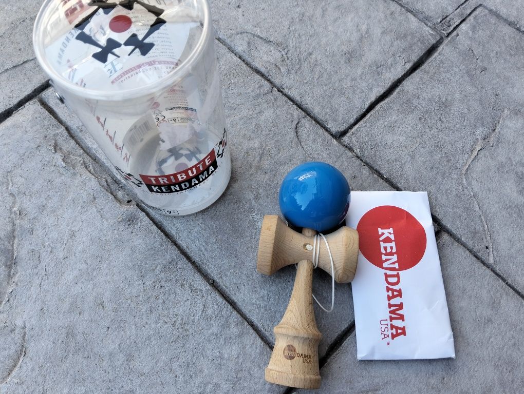 Kendama Usa în stare foarte buna