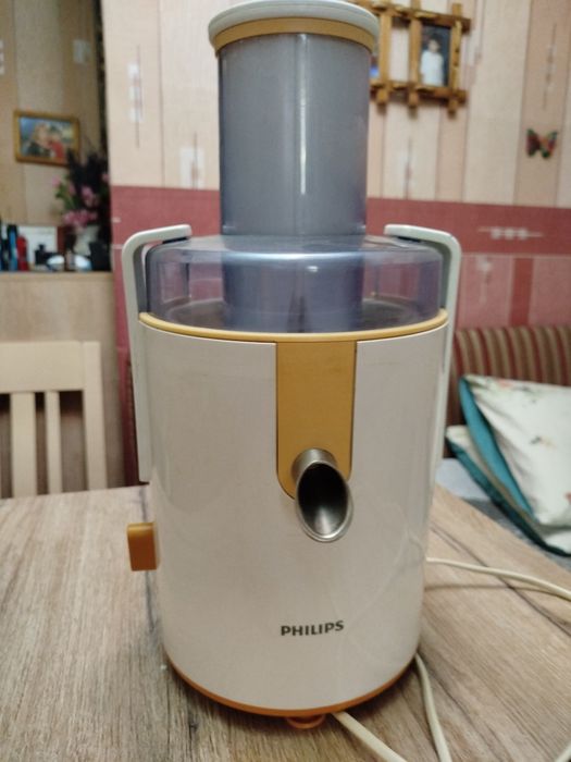 Соковыжималка  PHILIPS,  в рабочем состоянии
