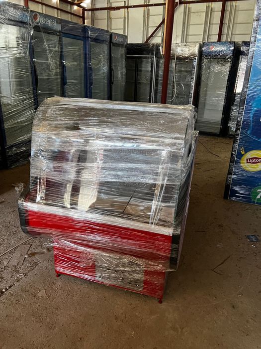 Vitrina frigorifica orizontala pentru mezeluri