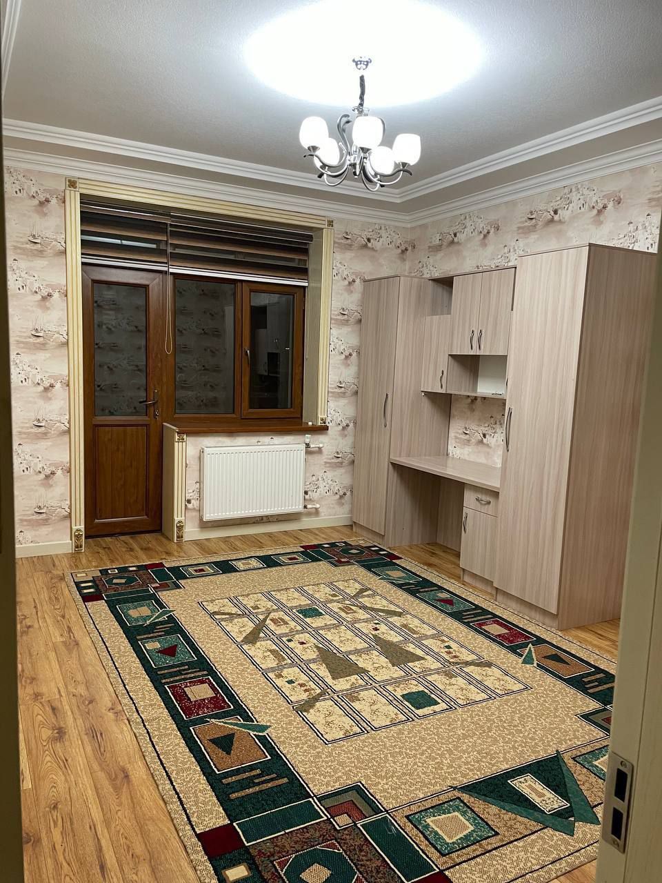 Продаю квартиру 4/5/7 в Центре 136м2, на Себзаре Голден Хаус.