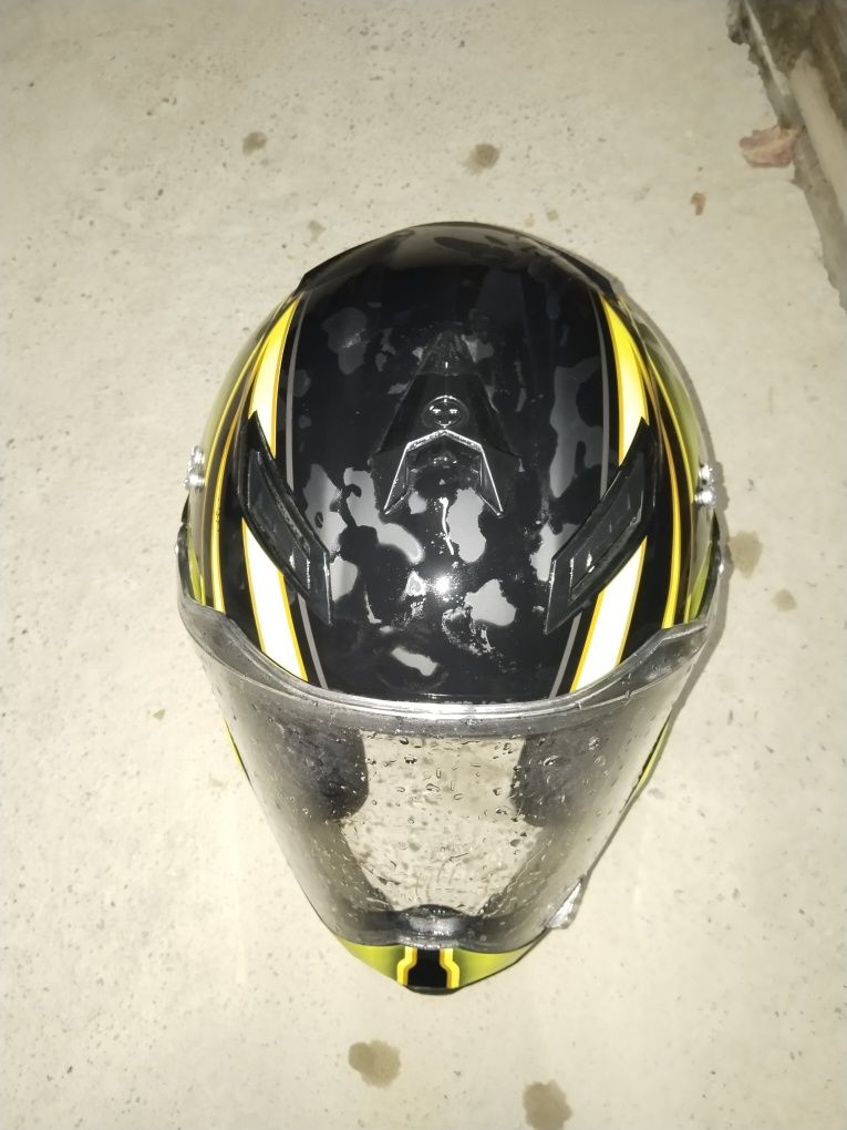 Moto kaska professionalni