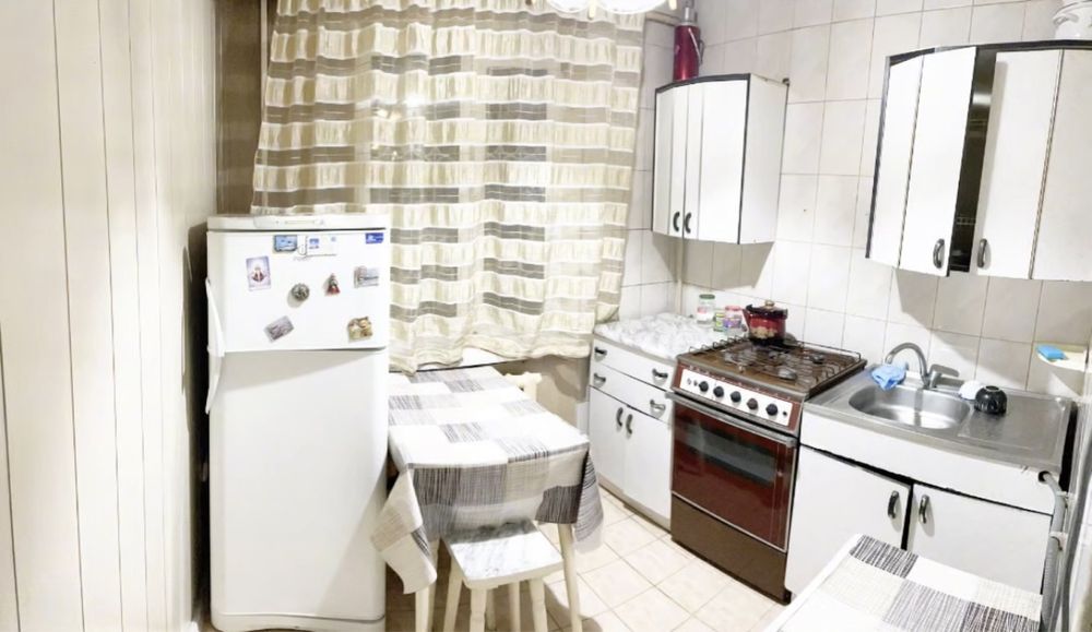 СРОЧНО ПРОДАМ 1-ком.кв. в 10мкр. Дом 23А