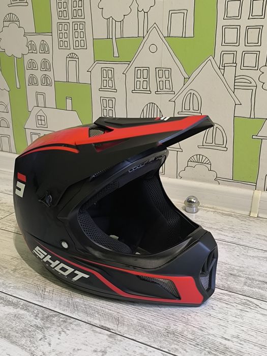 FULL FACE SHOT Helmet размер "s"