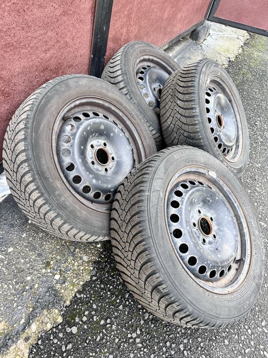 Jante tabla 5x108 r16 cu anvelope iarna 205/55/16 Volvo Ford Peugeot